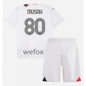 AC Milan Yunus Musah #80 Bortaställ Barn 2023-24 Kortärmad (+ Korta byxor)